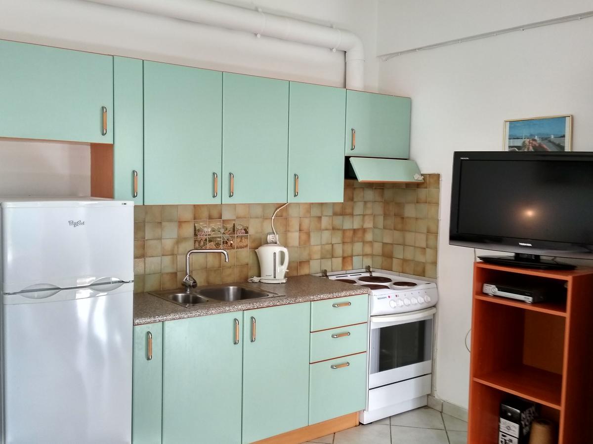 Palmyra Beachfront Studios 奈德里 外观 照片