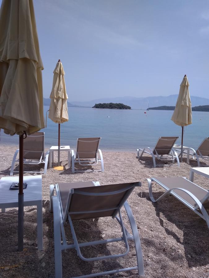 Palmyra Beachfront Studios 奈德里 外观 照片