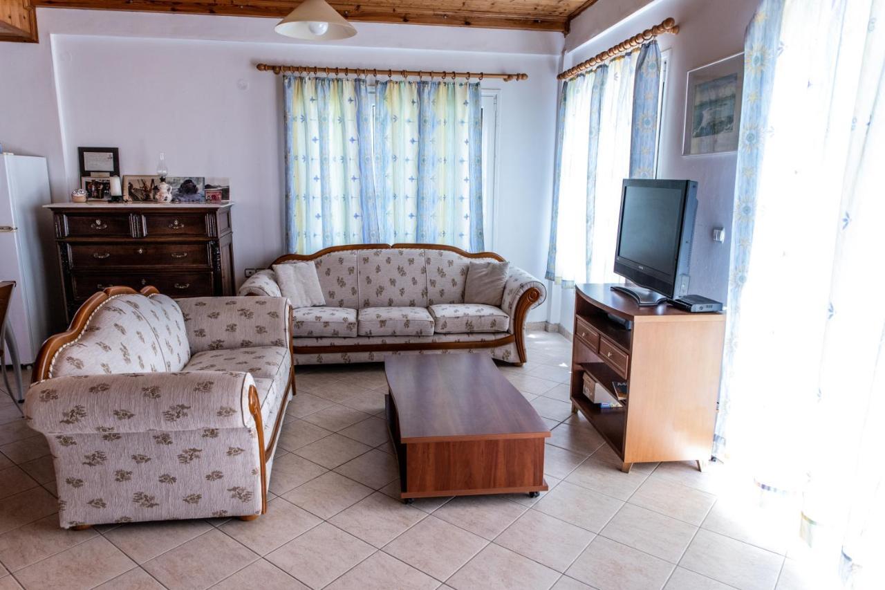 Palmyra Beachfront Studios 奈德里 外观 照片